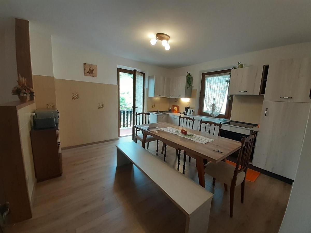 Ca' Albano Apartment Mezzolago Exterior photo